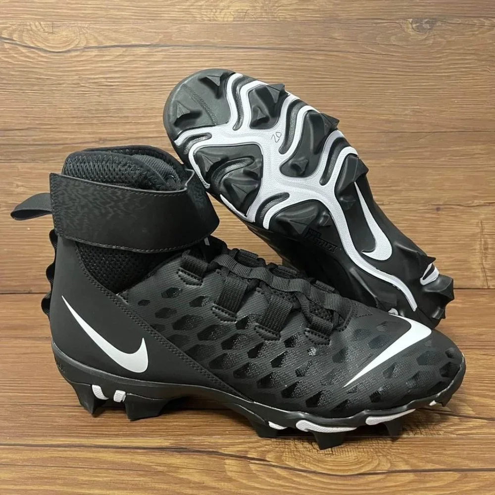 Nike Force Savage 2 Football Cleats Men’s Size 11.5 Wide NWOB